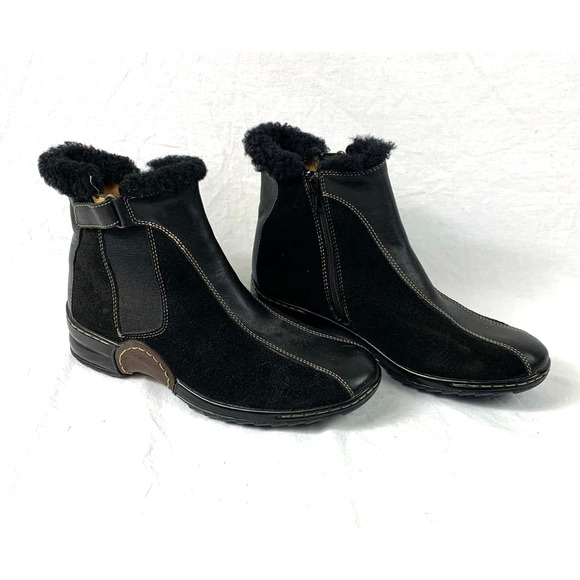 Women's Shearling Trim Black Suede Leather Sofft Bootie Ankle Boot Size 7.5 NWOT - Picture 1 of 11